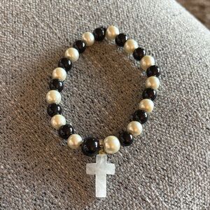 Elegant Black and Cream Beaded stretch Bracelet with stone Cross Charm